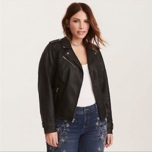 Torrid ZIPPER FAUX LEATHER MOTO JACKET
plus size 3x women